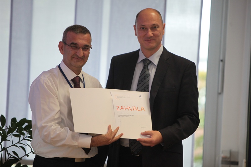 Zahvala FESB / Award for successful collaboration to FESB